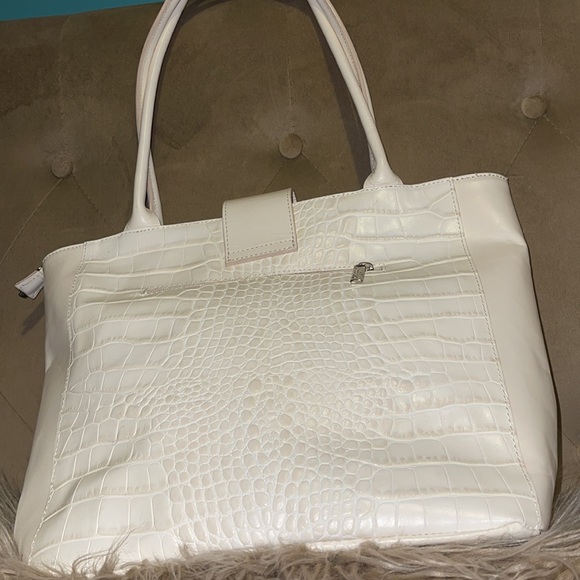 Handbag - Picture 4 of 7